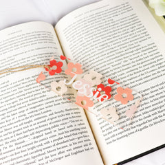 Acrylic Retro Daisy Bookmark