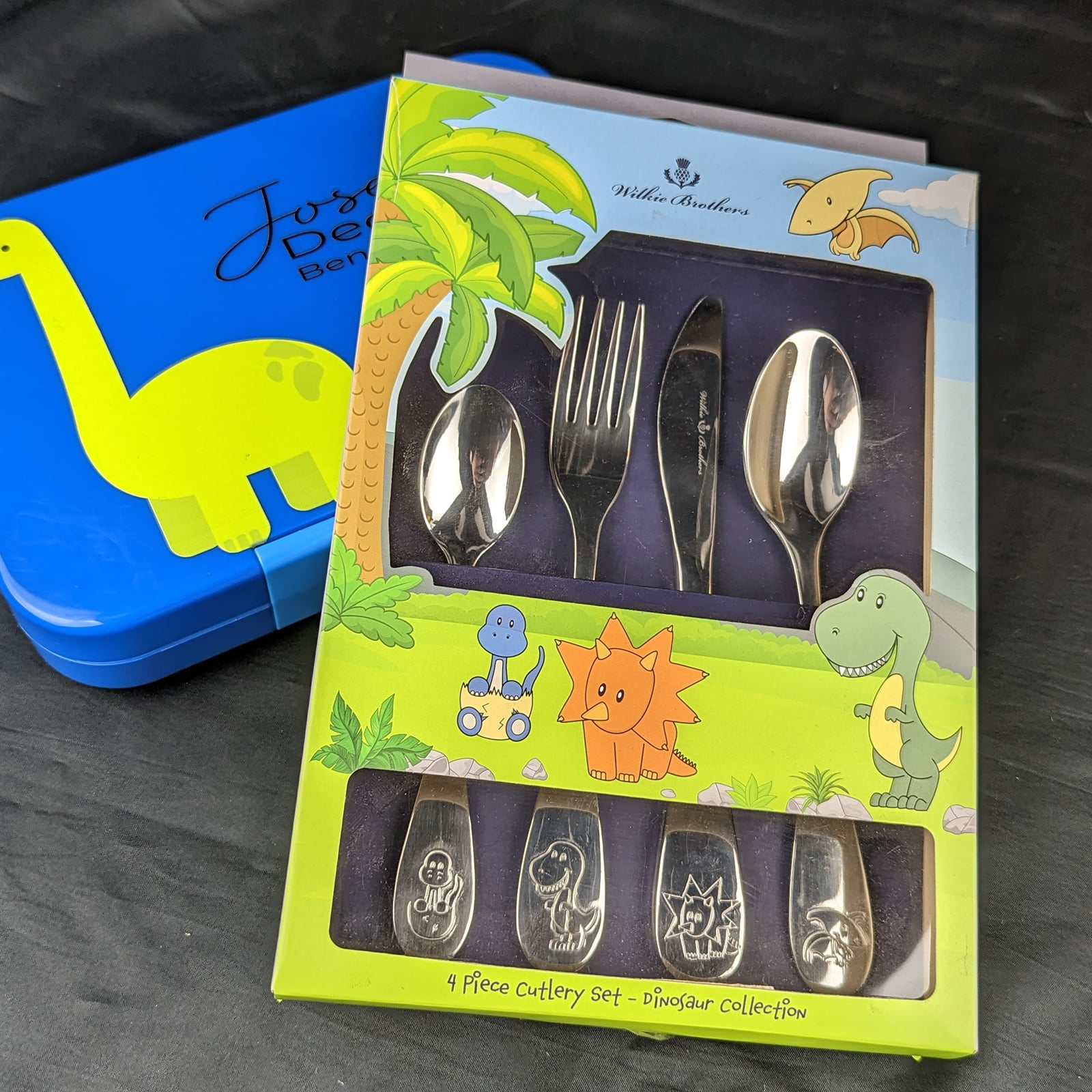 Dinosaur child cutlery set