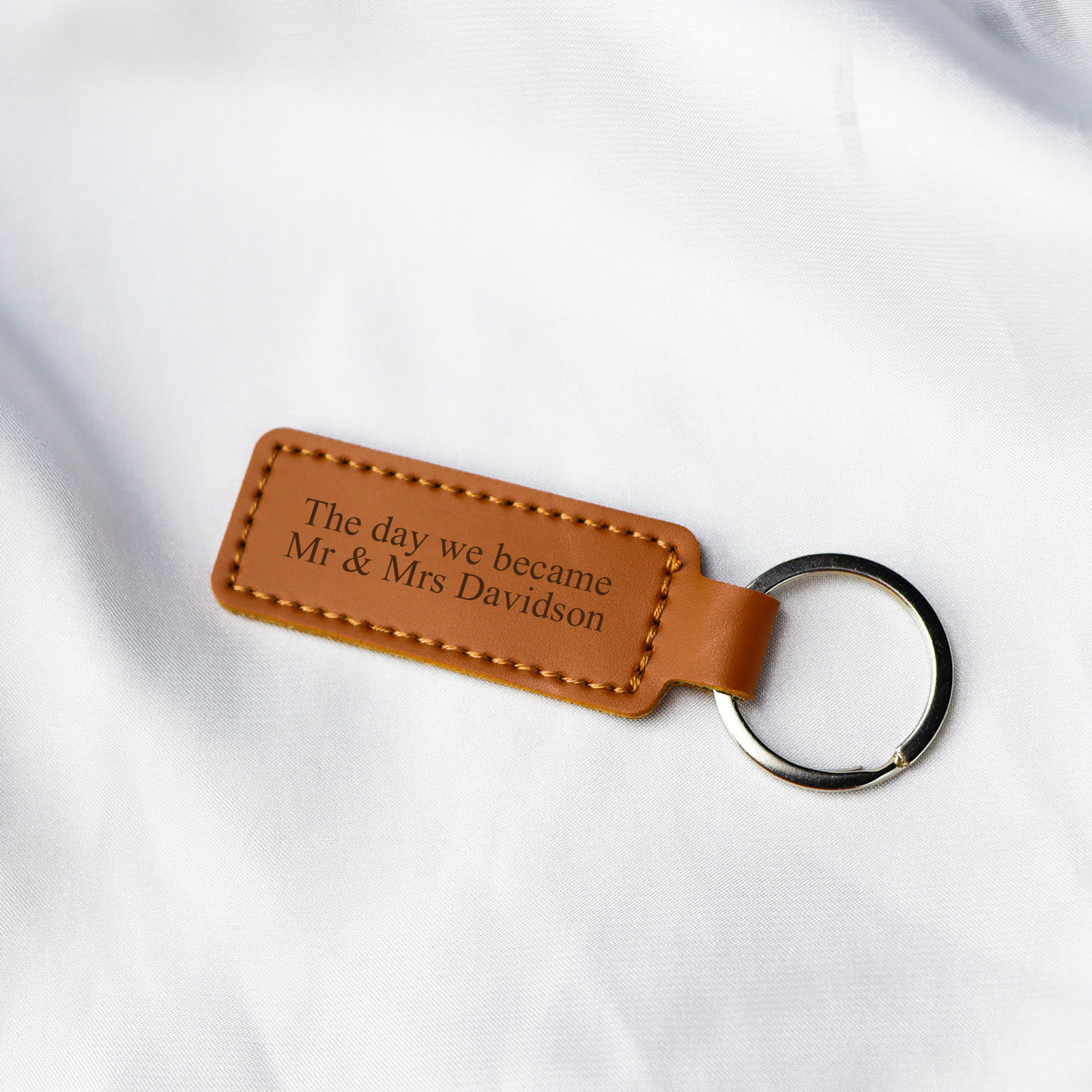 Date leather rectangle keyring: rawhide