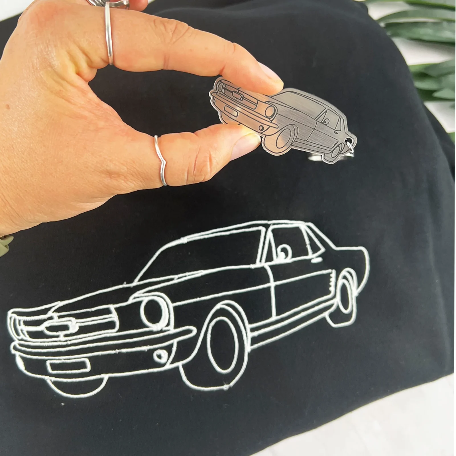 Embroidered car hoodie & keyring combo