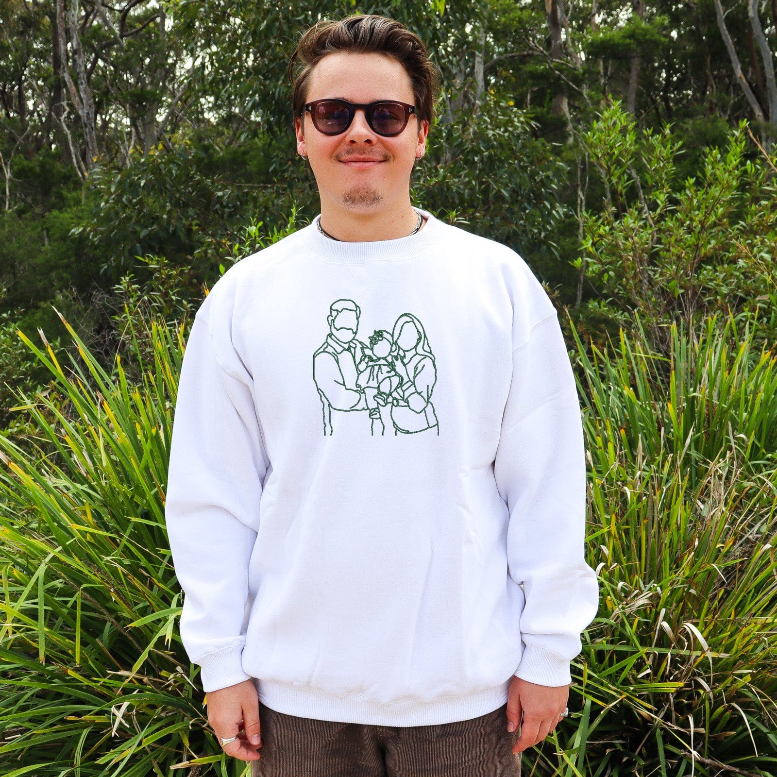Family Portrait Outline Jumper / Crewneck White