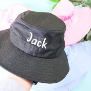 Kids embroidered bucket hat black