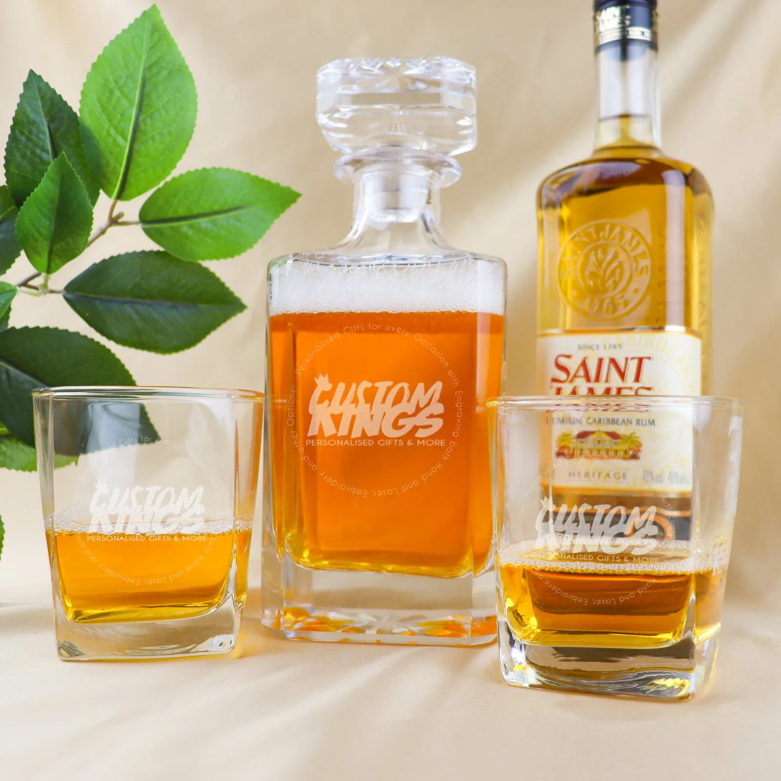 Personalised corporate boxed decanter set with two glasses 5 Personalised corporate vintage decanter with logo