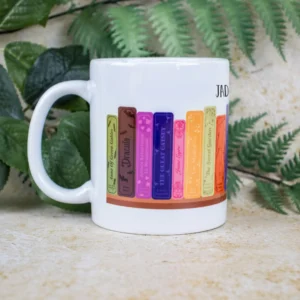 Reading bookshelf mug