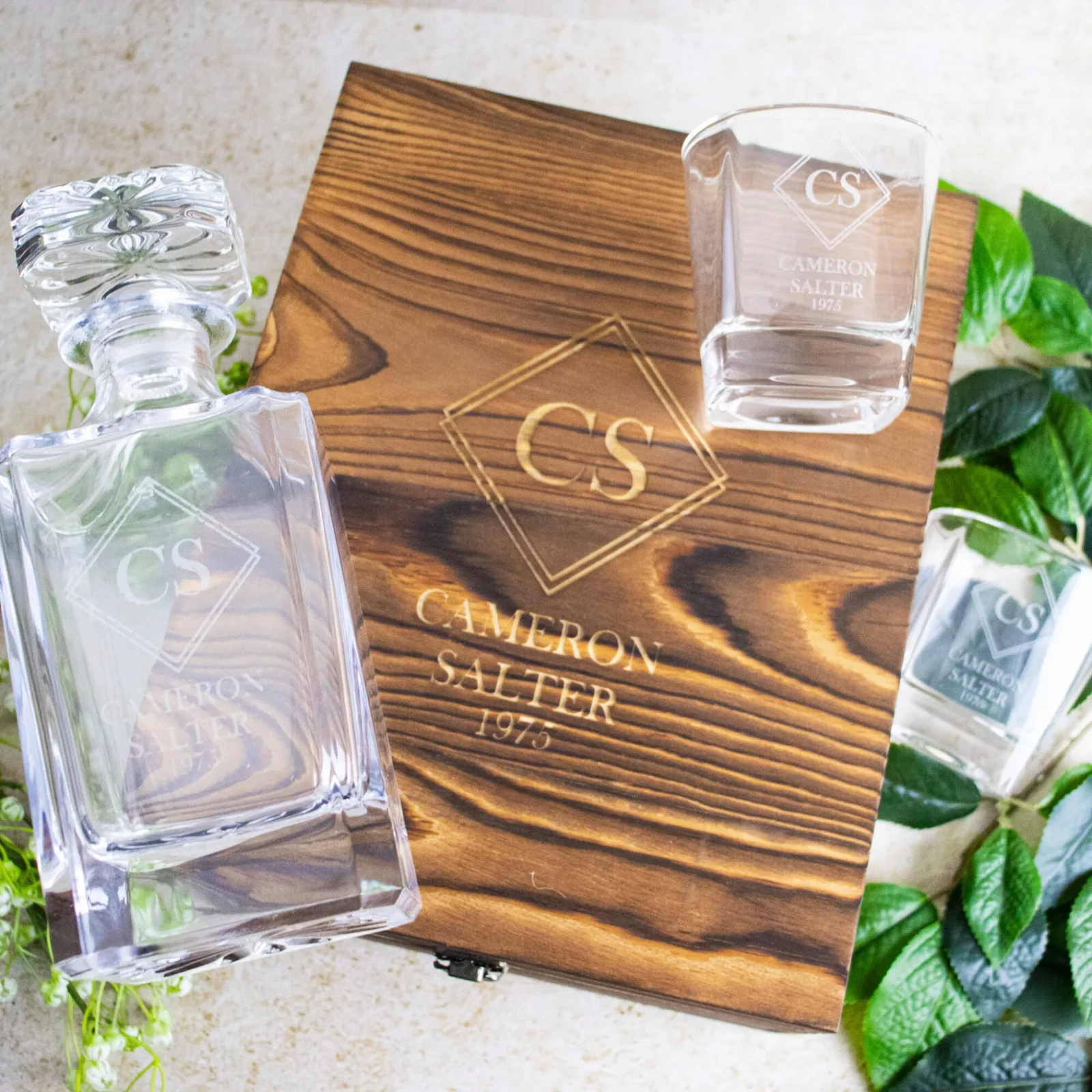 Bar Whiskey Vintage Boxed Decanter Set With Two Glasses