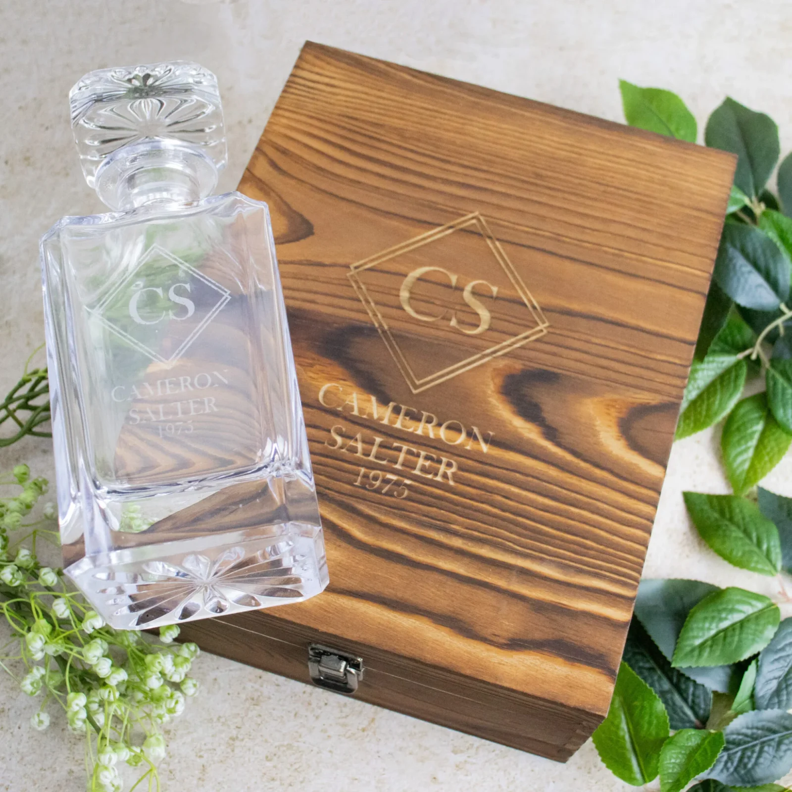 Bar Whiskey Vintage Boxed Decanter Set With Two Glasses