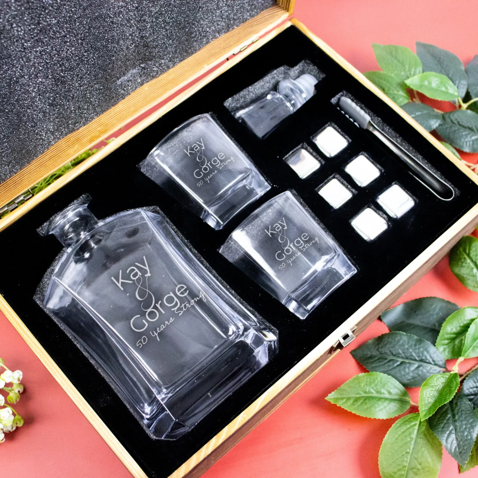 Couples modern decanter with laser engraving