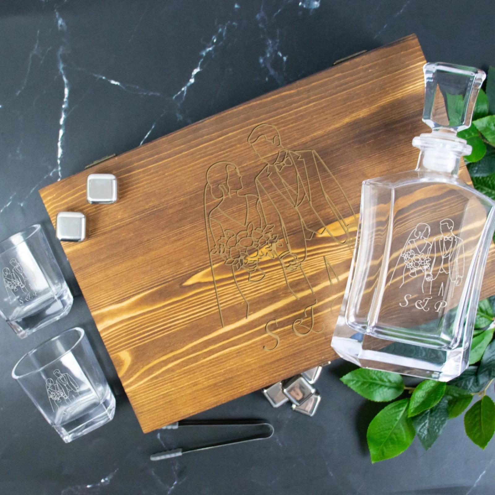 Outline Boxed Modern Decanter Set